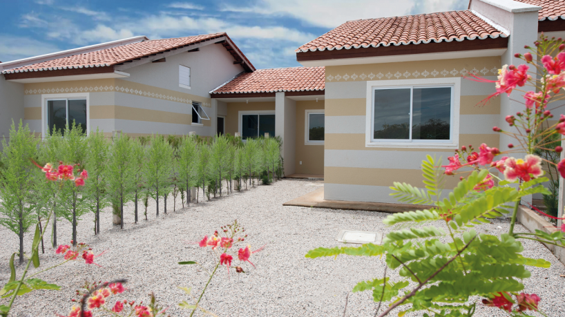 Projetadas pelo Centro de Competência da Planet Smart City, as casas apresentam diversos modelos, variando de dois a três quartos 