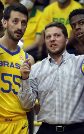 Em bom momento, seleção brasileira de basquete disputa o Mundial de olho em  vaga olímpica, Marcelo Romano