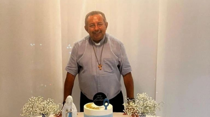 Padre Antônio Furtado sofre acidente de carro na CE-371