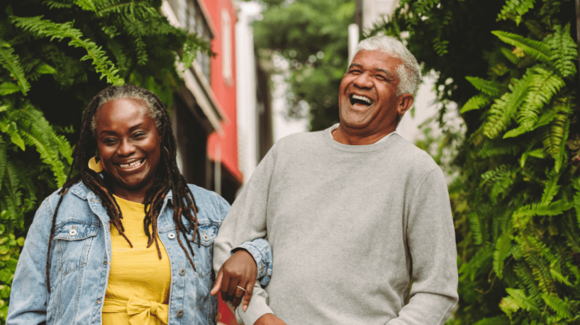 Para reacender a chama da paixão, muitas vezes é necessário se afastar do parceiro (Imagem: Jacob Lund | ShutterStock)