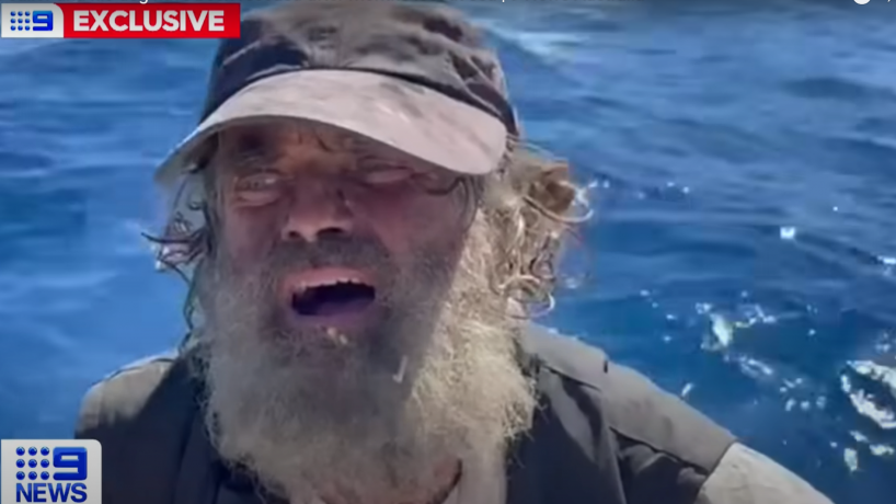 Tim Shaddock ficou &agrave; deriva no oceano Pac&iacute;fico por dois meses junto com a sua cadelinha Bella