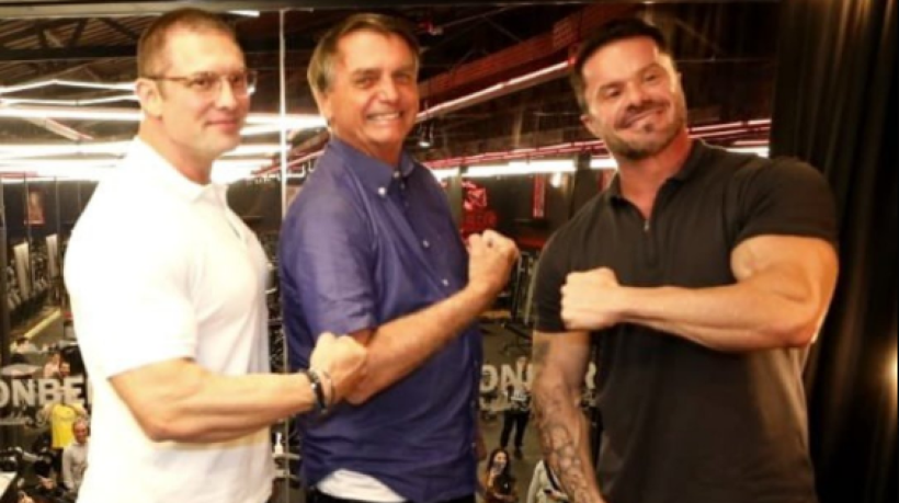 Bolsonaro foi entrevistado pelos influenciadores fitness Renato Cariani e Paulo Muzy