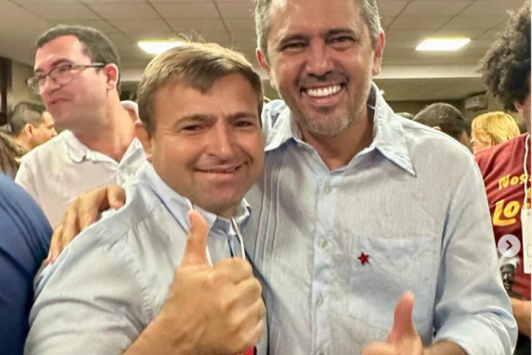 Luizinho do Inharé esteve com o governador Elmano de Freitas (PT) em encontro do Diretório Estadual do PT, em janeiro