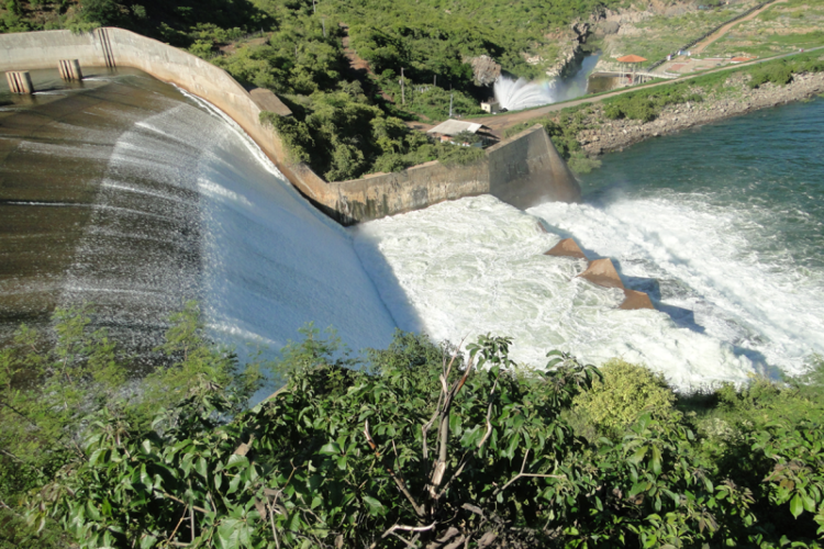 72 açudes estão sangrando no Ceará 