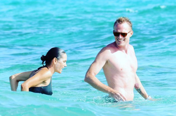Jennifer Connely e Paul Bettany  - Desde 2003.