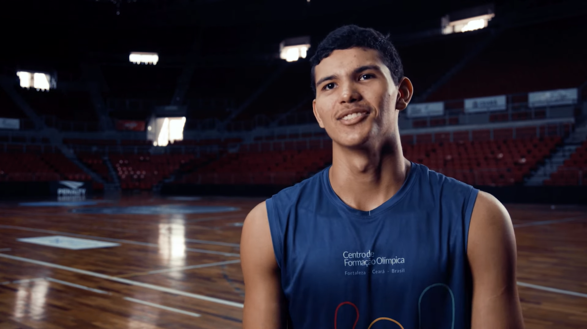 Cauã sonha em virar profissional no basquete.
