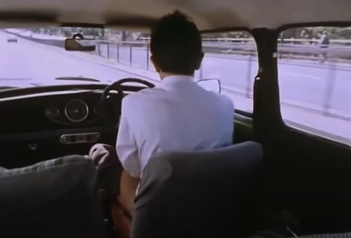 E você? Sabia dessas regras? Já dirigiu em mão invertida? 