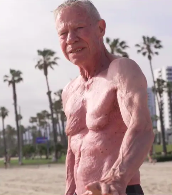 “[...] isso é essencialmente o que você precisa fazer: experimentar para ver o que funciona para você. Permaneci nisso por mais de 75 anos porque sou focado para objetivos, declarou Arrington. 