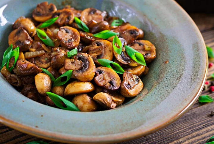 A burocracia no processo não se deve ao cogumelo em si, mas à forma como ele é tratado. No Brasil, não há impedimento para o cultivo e consumo de cogumelos. 