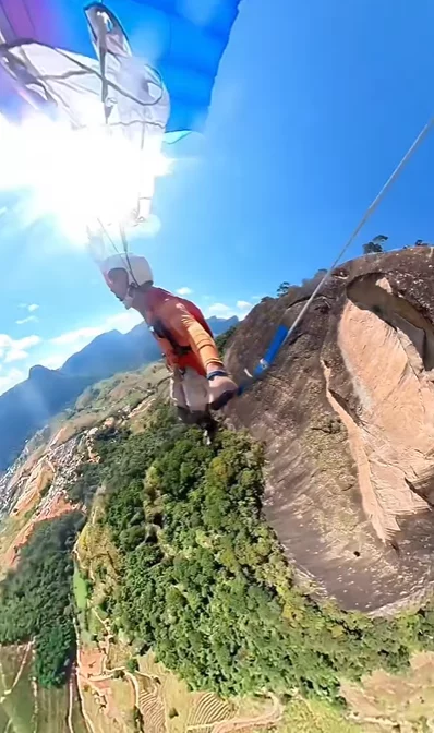 No dia 21 de maio de 2014, Caio Afeto fez um salto de base jump no maior circuito de tirolesas, que está em implantação na cidade de Pancas, no Espírito Santo. 

