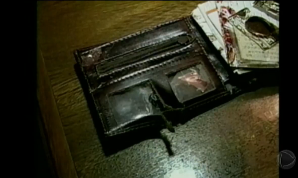 Em Marília, na cidade de São Paulo, um vendedor foi alvejado, porém se salvou por uma medalha guardada dentro de sua carteira.