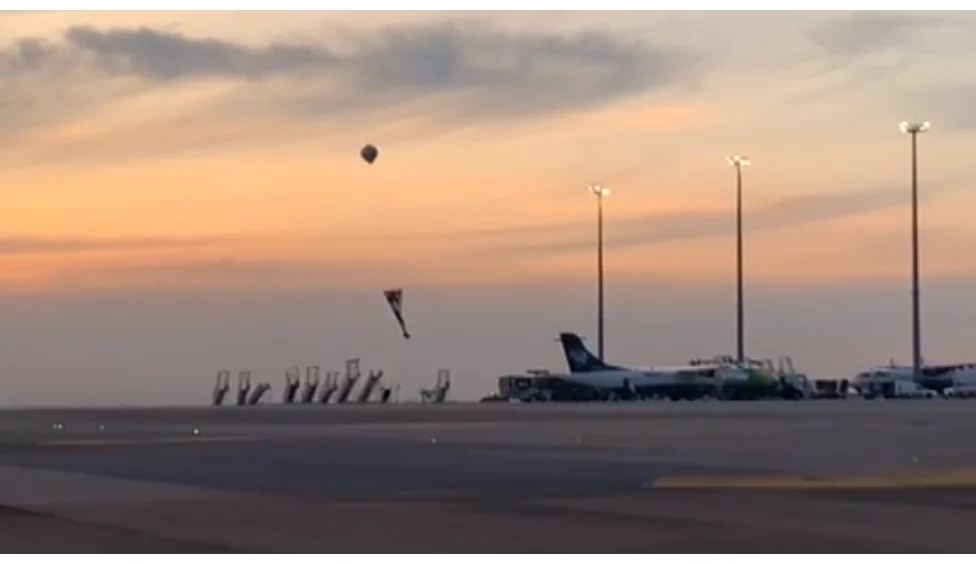 No mesmo mês, três balões sobrevoavam o aeroporto de Viracopos, em Campinas (SP), o que causou um alerta no terminal. 