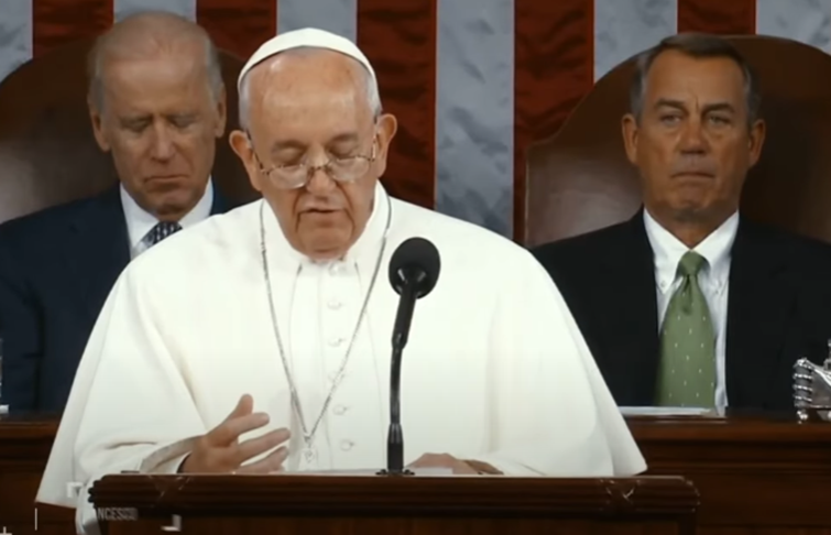 A segunda previsão de Nostradamus não seria boa para o Papa Francisco. 