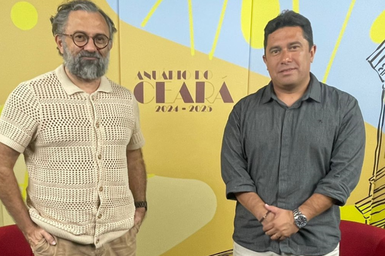 O editor-geral do Anuário do Ceará, Jocélio Leal, ao lado do presidente do Ceará SC, João Paulo Silva. Entrevista ao programa Especial Anuário do Ceará 2024-2025