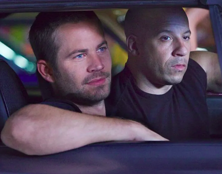 Paul Walker (1973-2013): O ator fez sua estreia no cinema em 1986, no filme O Monstro do Armário, mas se tornou conhecido mesmo por seu papel de Brian O'Conner na franquia Velozes e Furiosos.
