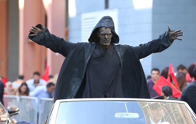 Guilherme Chelucci na novela Apocalipse (2017-2018): O ator entregou uma atuação poderosa e memorável como Satanás em Apocalipse. Sua interpretação trouxe uma combinação de ameaça, esperteza e maldade ao personagem.