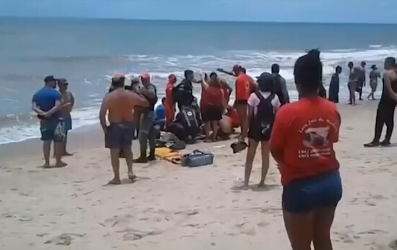 Em março de 2023, um banhista foi atacado por um tubarão na praia de Piedade, em Jaboatão dos Guararapes. No dia seguinte foi a vez de uma.jovem que,  apesar dos alertas, entrou na água e também foi mordida. 