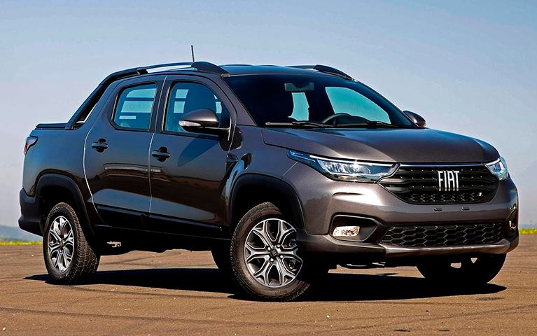 Em 2021, o posto de modelo mais vendido do Brasil foi do Fiat Strada.  Até 2020, era a versão picape do Palio. É produzido desde 1996, com cabines simples, estendida e dupla. Atualmente (2022) o modelo é a versão picape do Mobi.