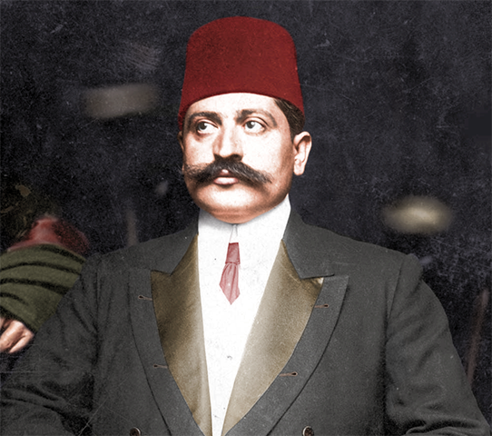 Talat Pasha (1874-1921): Responsável por comandar o Império Otomano num período de terror: estupros, torturas, roubos, assassinatos. De 1917 a 1918, massacrou mais de 1 milhão de armênios, quase metade de população da Armênia na época. 