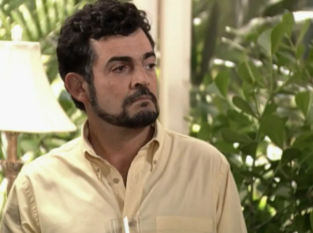 Buza Ferraz (Grego) - O ator carioca, que também foi diretor, morreu aos 59 anos, em 3/4/2010, no Rio de Janeiro, após sofrer três paradas respiratórias. 