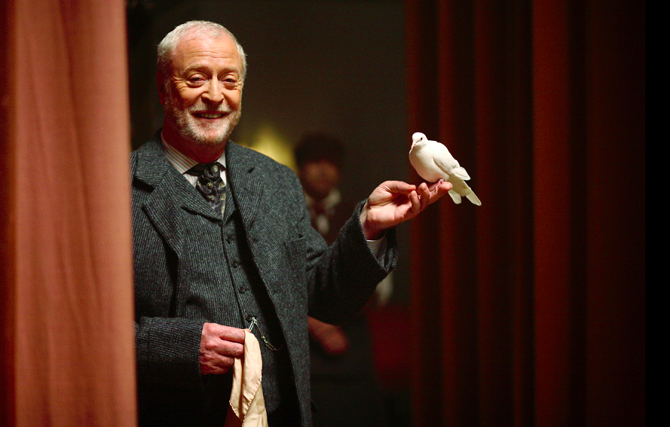 Michael Caine é a outra lenda do cinema que, a exemplo de Nicholson, também obteve indicações ao Oscar entre as décadas de 1960 e 2000. 