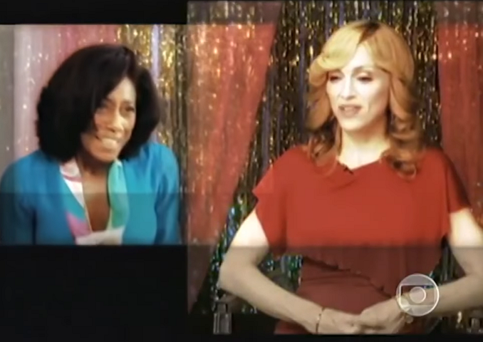 Glória também ganhou notoriedade por entrevistar celebridades mundiais como Michael Jackson, Harrison Ford, Elton John, Nicole Kidman, Leonardo Dicaprio, Mick Jagger e Madonna.