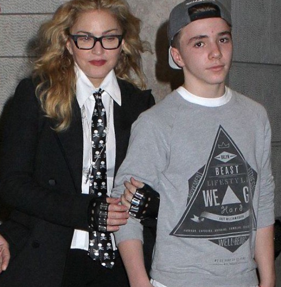 Inclusive, já houve também acontecimentos envolvendo Rocco que ganharam as manchetes. Em 2016, o jornal britânico The Sun publicou que ele, então com 16 anos, foi preso por posse de maconha. No entanto, foi solto após pagamento de fiança.