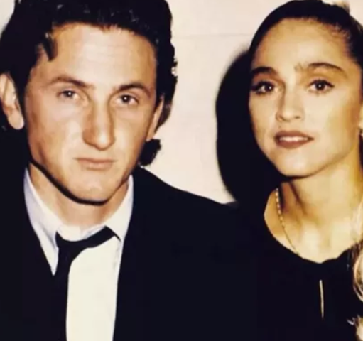 Um de seus envolvimentos mais polêmicos foi com o ator Sean Penn. A relação conturbada era um grande alvo da mídia, com brigas recorrentes. Contudo, depois da separação, em 1989, Madonna o defendeu várias vezes e confessou que ainda o amava.