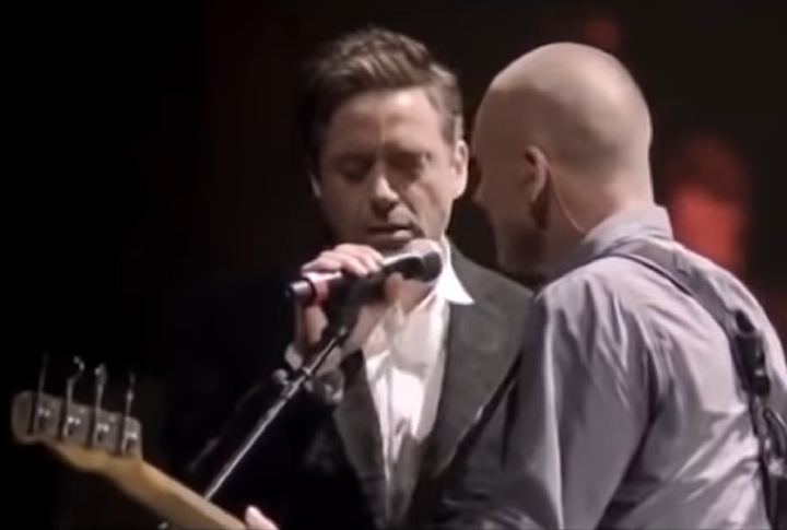 Robert Downey Jr.: Sim, antes de ser um dos Vingadores mais famosos da Marvel nos cinemas, Downey Jr. também lançou um disco! Com 10 faixas, “The Futurist” saiu em 2004.