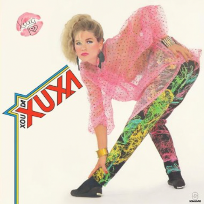 O sucesso de Xuxa transcendeu a própria TV. Ela lançou diversos discos, que se tornaram verdadeiros fenômenos de vendas. Músicas como Ilariê e Lua de Cristal marcaram época e até hoje são cantadas por crianças e adultos. 