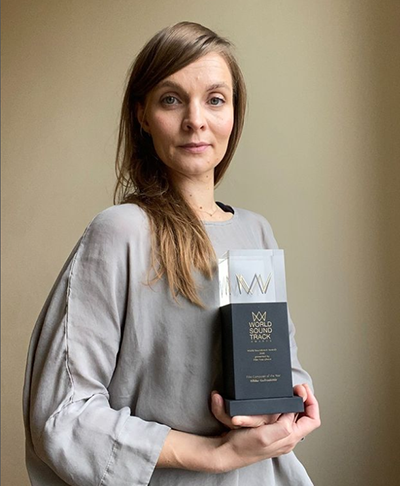 Hildur Gudnadottir - Em 93 edições do Oscar, apenas 7 mulheres foram indicadas ao Oscar. Hildur Gudnadottir foi uma das quatro vencedoras do prêmio. Ela ganhou a estatueta pela trilha de Coringa (2019). Também venceu um Grammy por Chernobyl (2019). 