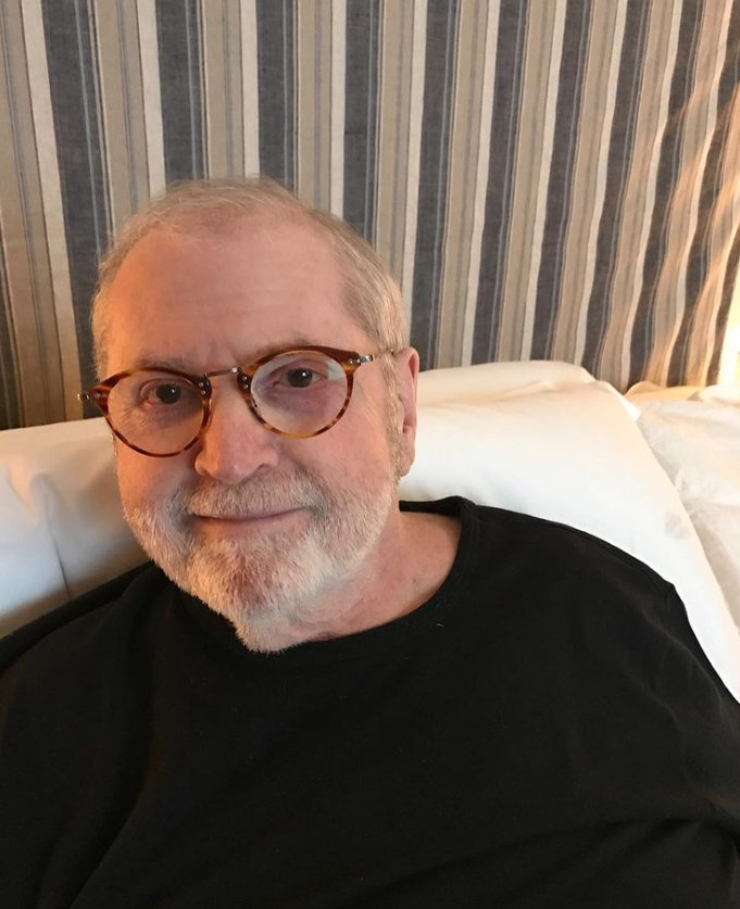 Faz dois anos que o público brasileiro sente falta de um dos maiores humoristas da história: o ator, comediante e apresentador Jô Soares. Ele teria feito 86 anos em 16/1/2024. Mas morreu aos 84 anos, deixando saudade na TV e no teatro.