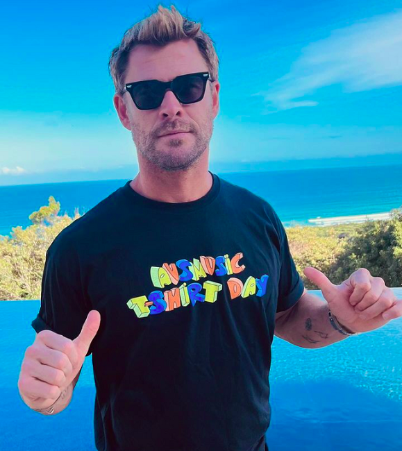 “Sortudo de passar alguns dias no Brasil”; “Um grande obrigado ao Ítalo Ferreira por organizar!”, escreveu na legenda de uma foto publicada na ocasião nas redes sociais.