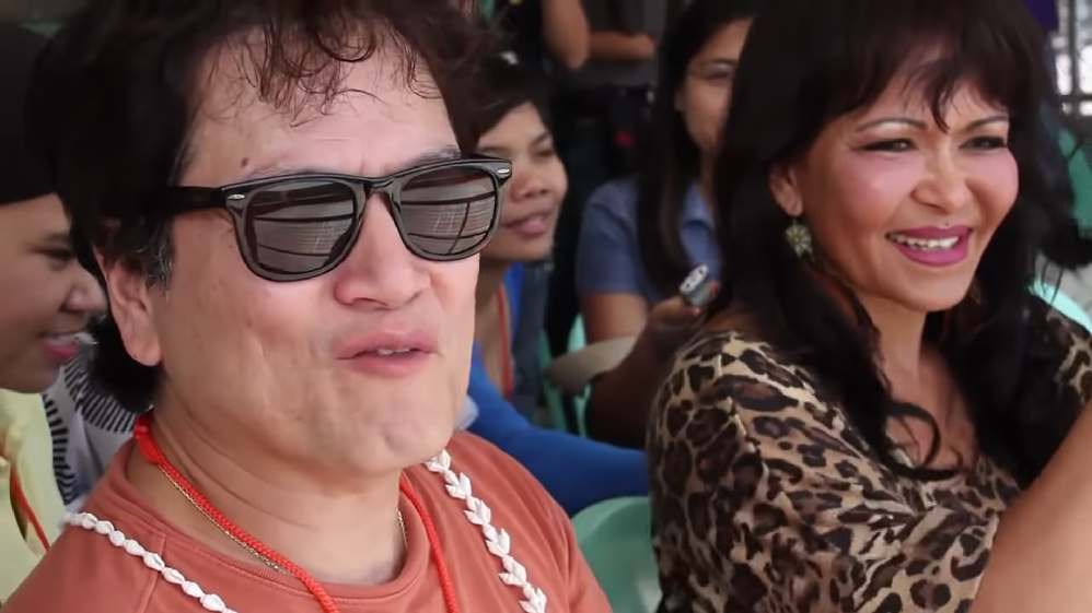 Peter Gene Hernandez – seu nome verdadeiro – é filho do percussionista porto-riquenho, Peter Hernandez, e da vocalista filipina, Bernadette Hernandez.