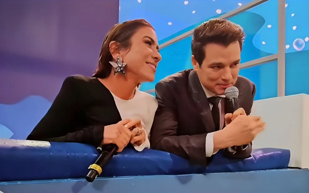 O Teleton - programa de doações promovido pelo SBT - foi ao ar no dia 9/11 e liderou a audiência no começo da madrugada, com 5,4 pontos contra 4,8 da Globo (que exibia os melhores momentos do festival Afropunk, realizado em Salvador).  A adesão foi grande e o Teleton conseguiu arrecadar R$ 36 milhões para a AACD (Associação de Assistência à Criança Deficiência)