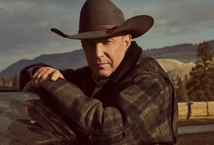 Desde 2018, Costner vinha se destacando como protagonista de Yellowstone, tendo recebido inclusive uma indicação ao Globo de Ouro na categoria de Melhor Ator em Série de Drama.