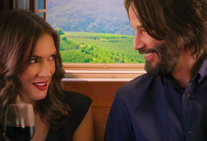 Conhecido pelas cenas de ação e tiroteios frenéticos, o astro também já se aventurou no romance. Em ‘Com Quem Será?‘, de 2018, ele faz par romântico com a veterana Winona Ryder (de “Os Fantasmas Se Divertem” e “Stranger Things”).