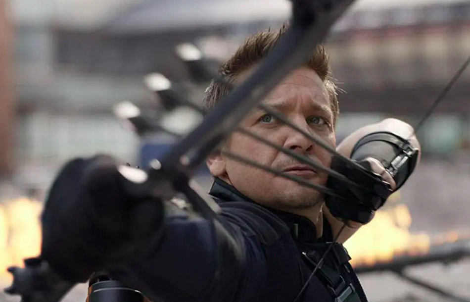 Jeremy Renner tem longa carreira no cinema e seu papel de maior projeção é o Gavião Arqueiro dos Vingadores, da Marvel. 