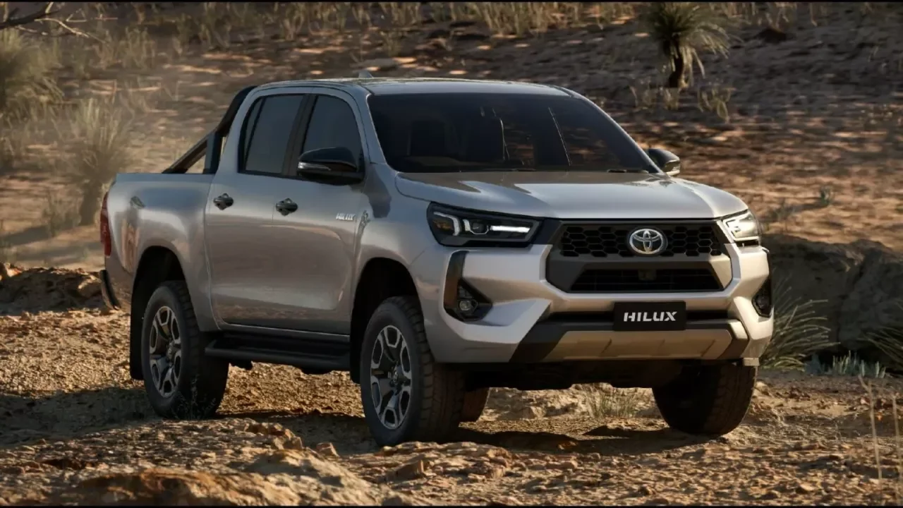 Toyota Hilux e SW4 GR-Sport - Com a chegada da linha 2025, a Toyota surpreendeu ao descontinuar a versão esportiva da Hilux e do SW4, a GR-Sport. Essa versão utilizava o motor 2.8 turbodiesel.