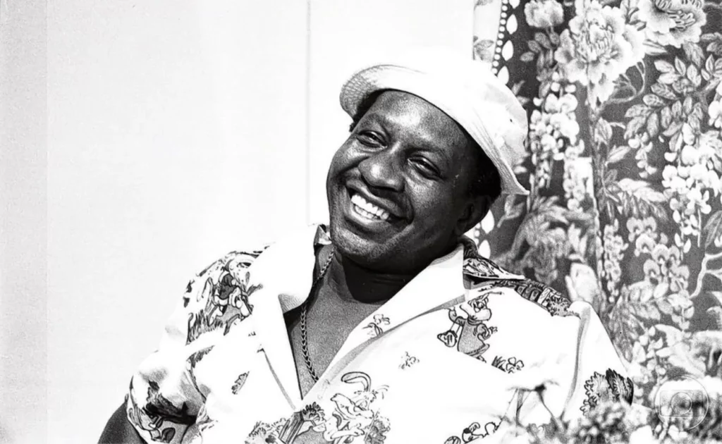 Como tinha talento para sair de situações embaraçosas, o humorista foi comparado a um peixe liso e escorregadio chamado mussum. Grande Otelo tinha a habilidade de criar apelidos para os amigos e batizou a alcunha que ficou eternizada. 