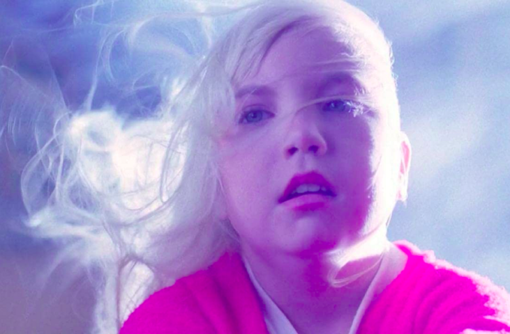 Relatos dão conta de que ela já sofria com problemas de saúde enquanto filmava o terceiro filme. Em uma manhã, enquanto se arrumava para ir ao hospital, a menina caiu inconsciente. 