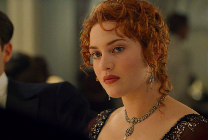 Kate Winslet declarou que nunca mais conseguiu ver “Titanic” (1997). Apesar do sucesso estrondoso do filme, a atriz revelou ter odiado sua personagem. “Meu sotaque estava tão ruim que não consigo ouvir. Tudo é horrível, afirmou.