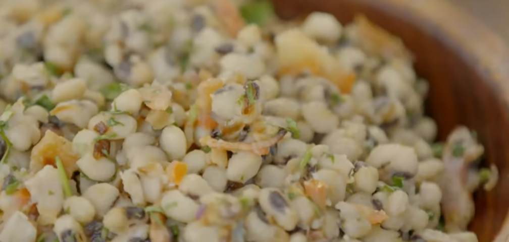 No entanto, a população brasileira ingere apenas cerca de 50% dessa recomendação, o que pode acarretar problemas relacionados à saúde. Afinal, 88,7% dos alimentos mais consumidos pelos brasileiros apresentam baixo teor de fibras.