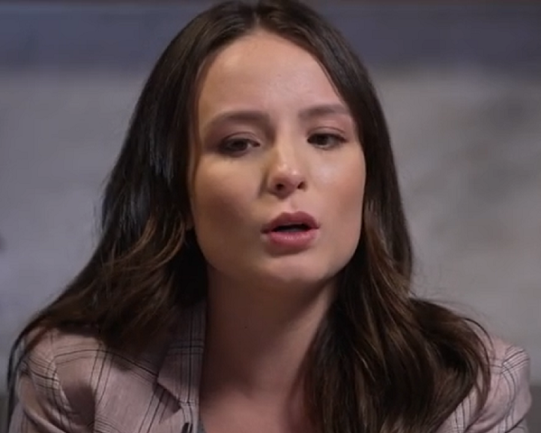 Larissa contou que decidiu abrir mão do seu patrimônio de R$ 18 milhões para poder ter controle total sobre sua carreira, sem envolvimento familiar.