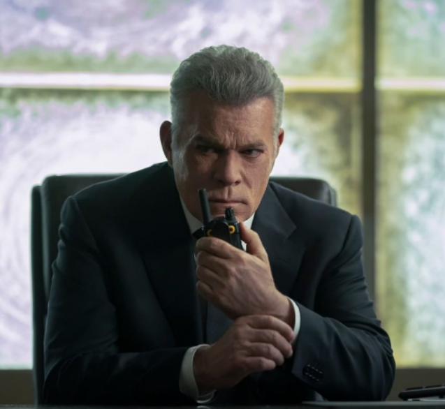 Muito ativo, Ray Liotta também estava no fim das filmagens de Cocaine Bear, ( O Urso do Pó Branco') que esta dosponivel na Netflix, Prime Vídeo, Apple TV, Google Play e Telecine. ,
