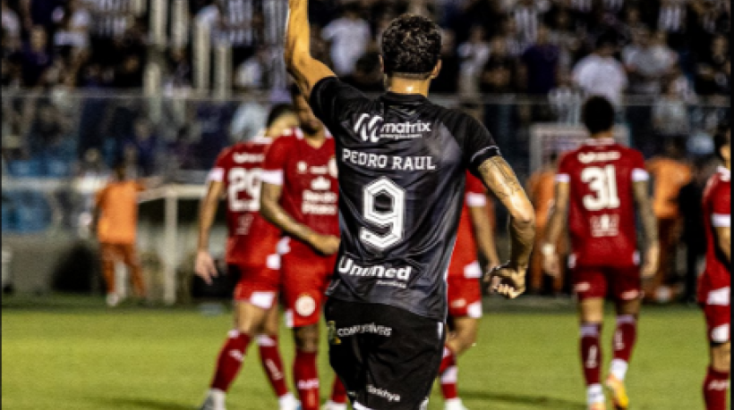 O atacante chegou a dois gols em dois jogos com a camisa do Ceará
