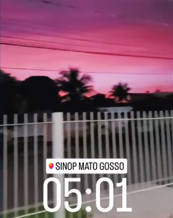 A mudança de cor ocorreu devido a partículas de sulfato que se originaram do vulcão.