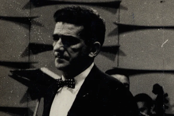 Jacob do Bandolim: Virtuoso do bandolim, Jacob do Bandolim era conhecido por sua técnica impecável e por composições como Doce de Coco e Brasileirinho.