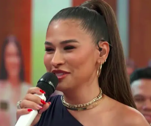 No dia 04/05, a artista conquistou o Troféu Imprensa, prêmio definido por um júri especial, e o Troféu Internet, com eleição popular, no SBT. “Esse reconhecimento é um combustível para continuar dando o meu melhor”, afirmou a cantora após a premiação.

