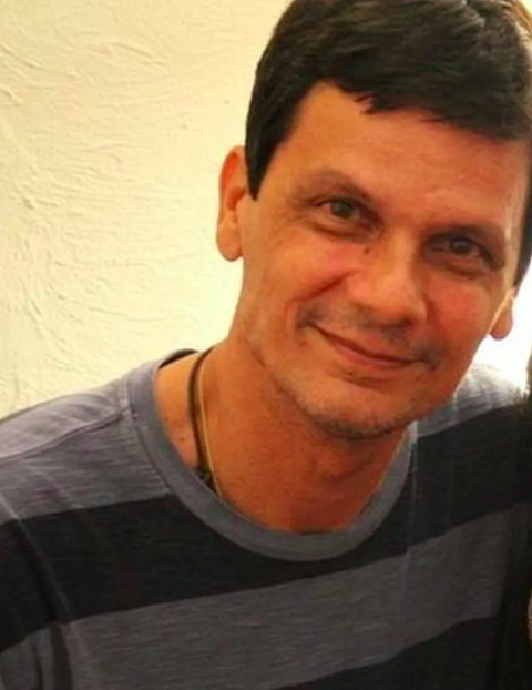 Duda Ribeiro: O ator passou por um transplante de fígado em 2011, por conta de um câncer no mesmo órgão. 